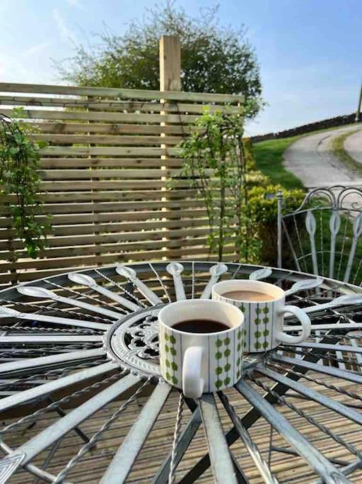 Luxurious 2 Bedroom Holiday Cottage Embsay Exterior photo
